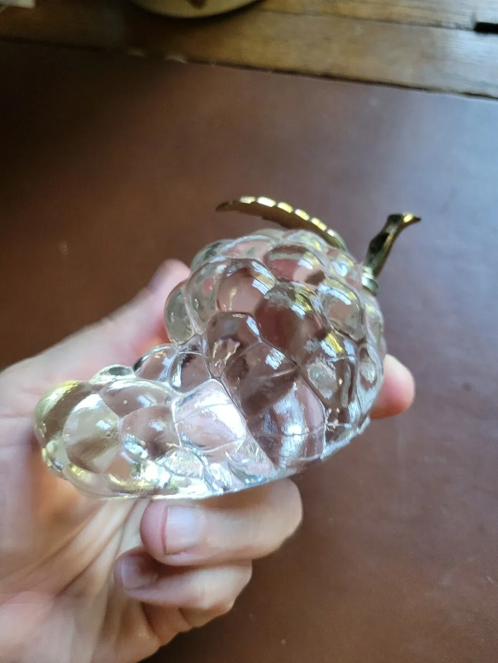Vintage Grape Cluster Paperweight Clear Crystal Gold Tone Leaf Decor Art Glass